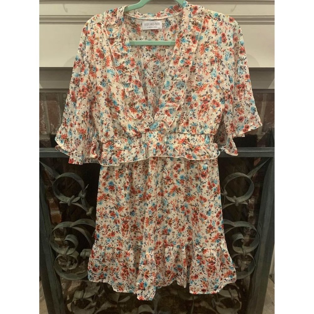 Highland Park material girls floral dress, size medium (bin H)